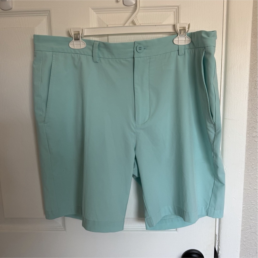 Vineyard Vines Men's Light Blue Performance Chino Shorts 9" Inseam Pockets